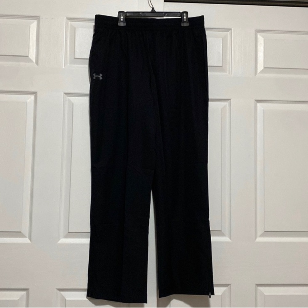 NWOT. Mens size XXL Under Armour pants